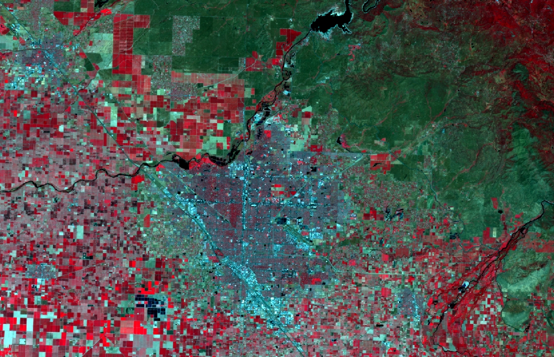 UK DMC 2 image of Fresno in California. Friant Dam is visible in the top middle portion of the image (Image Credit: Satpalda)